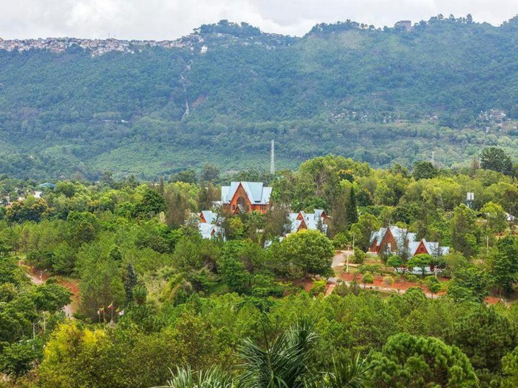 Aye Thar Yar Golf Resort Taunggyi Ngoại thất bức ảnh