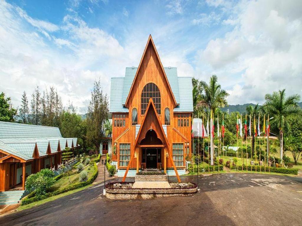 Aye Thar Yar Golf Resort Taunggyi Ngoại thất bức ảnh