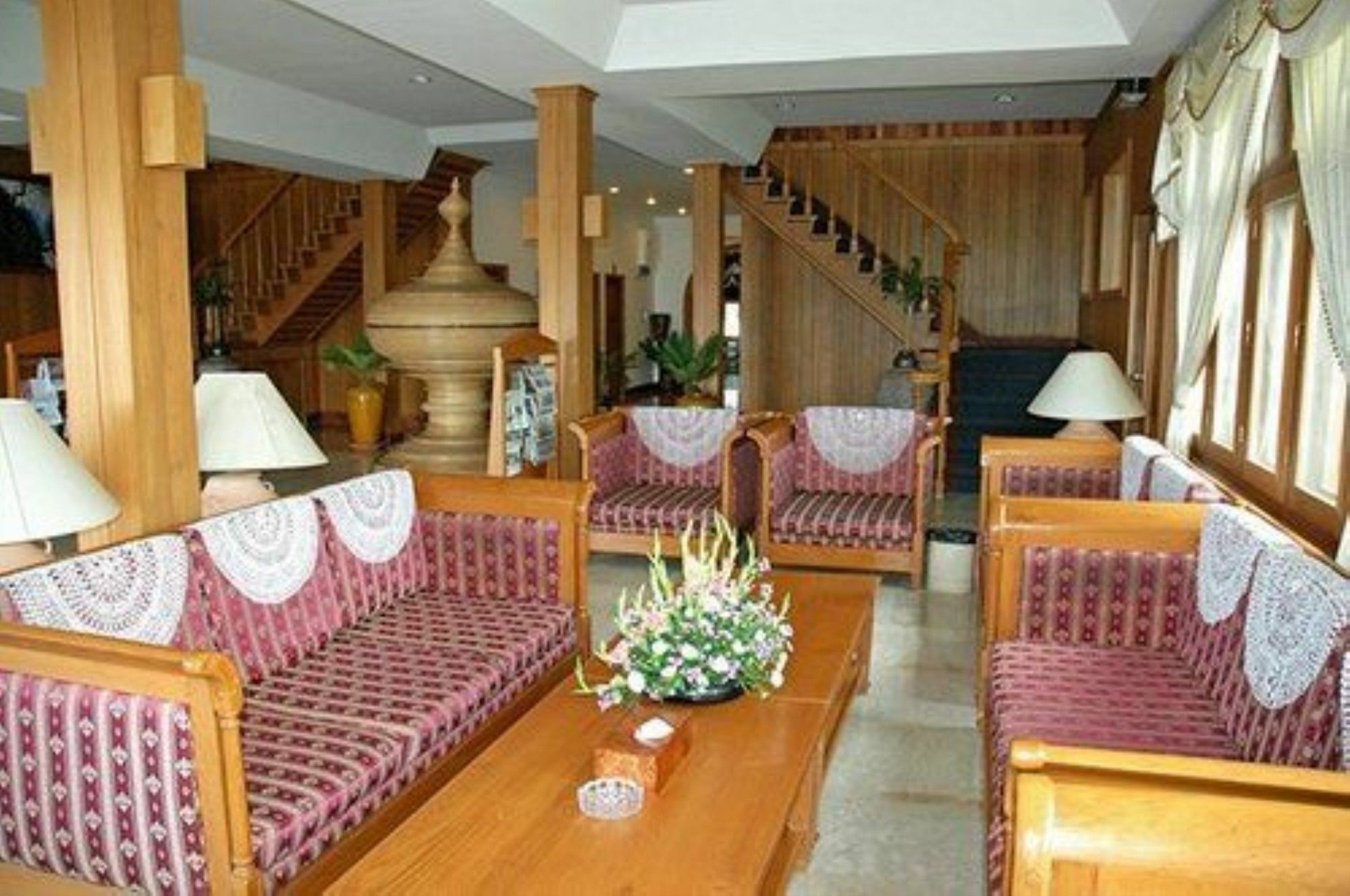 Aye Thar Yar Golf Resort Taunggyi Ngoại thất bức ảnh